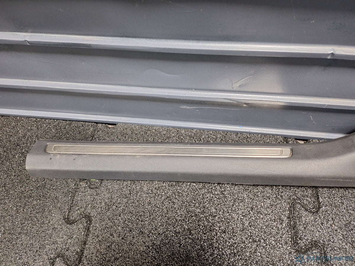 Ornament prag dreapta VOLKSWAGEN PASSAT Variant (3G5) [ 2014 - > ] TDI (CRLB, DBGA, DFGA) 110KW|150HP 3G0853372E