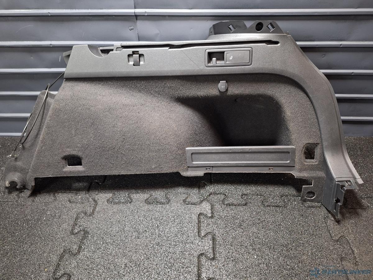 Mocheta laterala portbagaj dreapta VOLKSWAGEN PASSAT Variant (3G5) [ 2014 - > ] TDI (CRLB, DBGA, DFGA) 110KW|150HP OEM 3G9867428