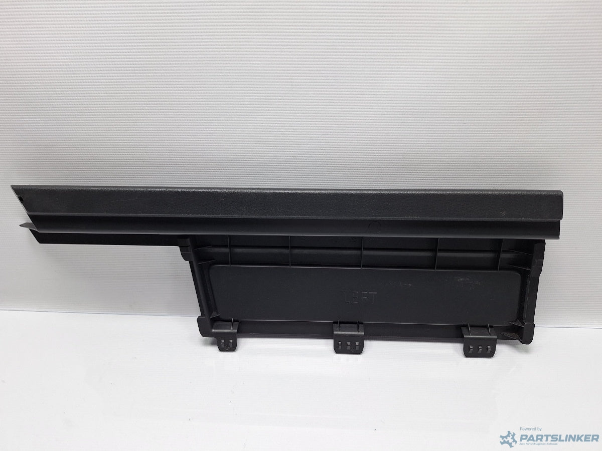 Capac sertar portbagaj stanga VOLKSWAGEN PASSAT Variant (3G5) [ 2014 - > ] TDI (CRLB, DBGA, DFGA) 110KW|150HP 3G9867463