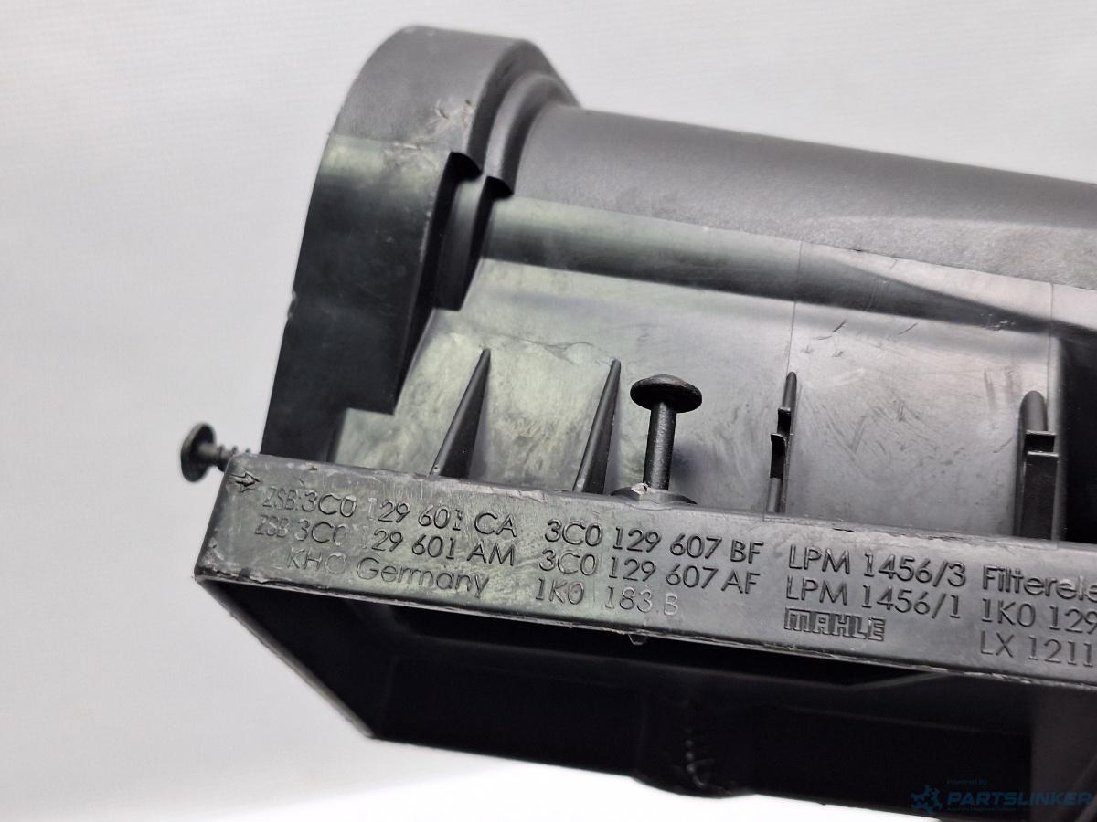 Capac carcasa filtru aer VOLKSWAGEN JETTA III (1K2) [ 2004 - 2010 ] TDI (CAYC) 77KW|105HP OEM 3C0129601CA