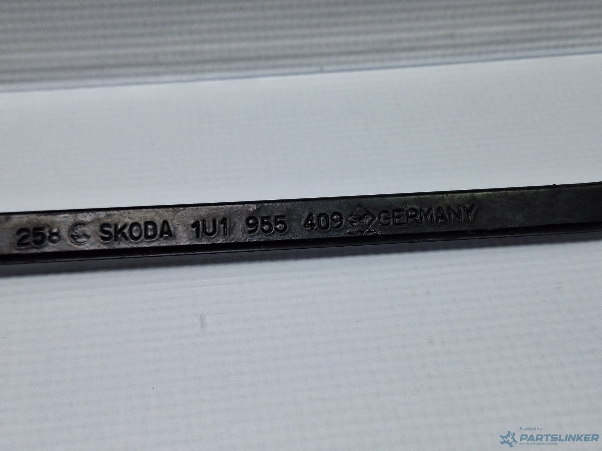 Brat stergator parbriz stanga SKODA OCTAVIA (1U2) [ 1996 - 2010 ] 16V (AXP, BCA) 55KW|75HP 1U1955409