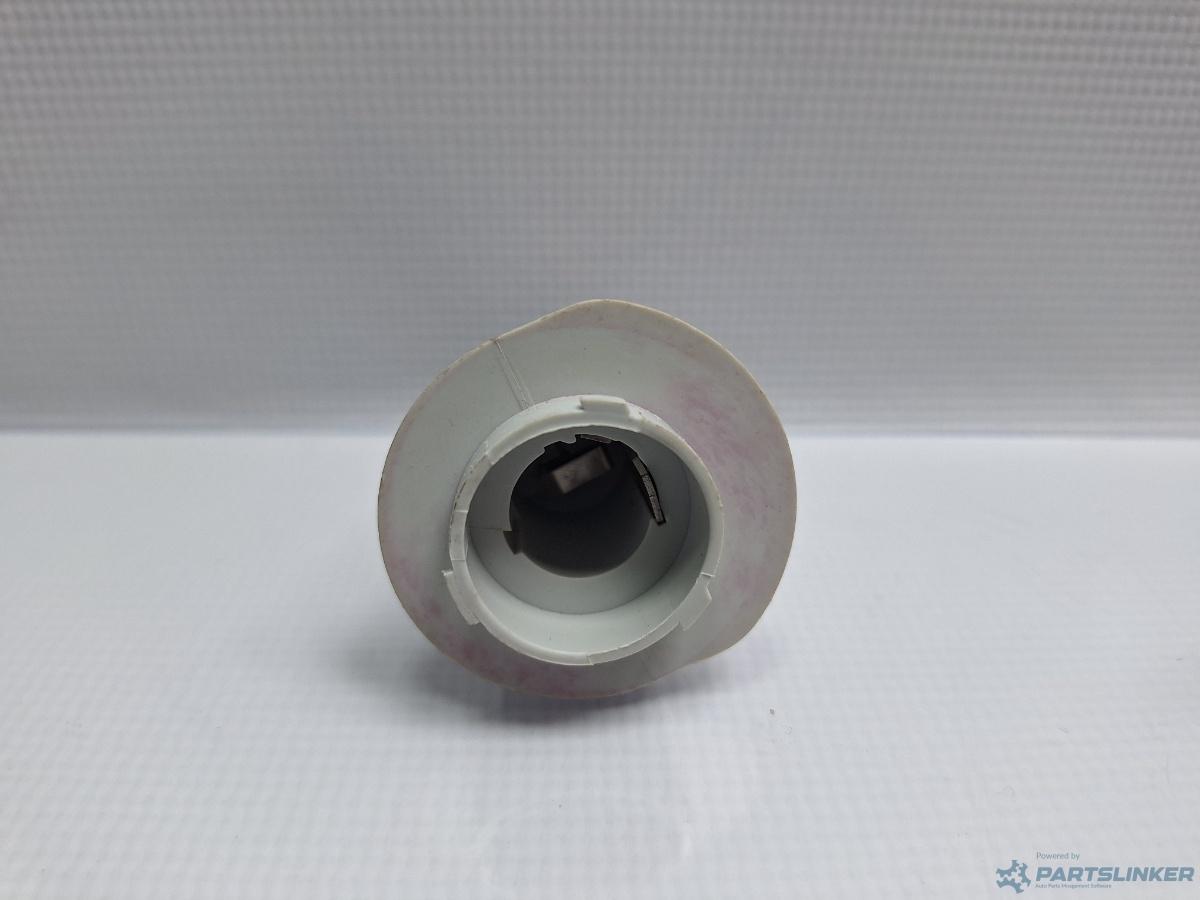 Soclu bec semnalizare SKODA OCTAVIA (1U2) [ 1996 - 2010 ] 16V (AXP, BCA) 55KW|75HP OEM 1U0953123B