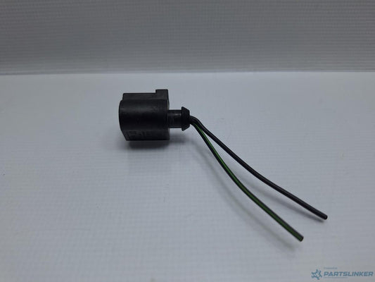 Mufa conector 2 pini SKODA OCTAVIA (1U2) [ 1996 - 2010 ] 16V (AXP, BCA) 55KW|75HP OEM 1J0973702