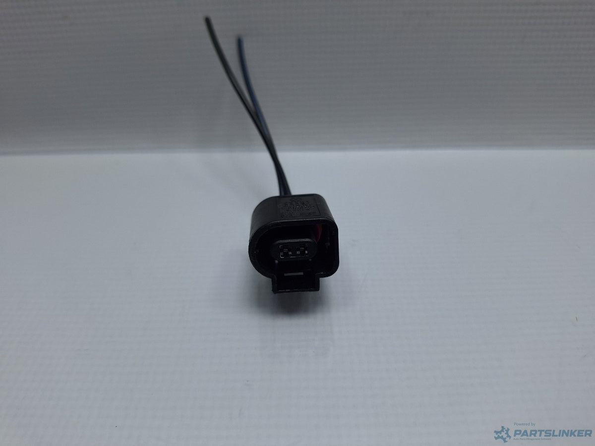 Mufa conector 2 pini SKODA OCTAVIA (1U2) [ 1996 - 2010 ] 16V (AXP, BCA) 55KW|75HP 1J0973702