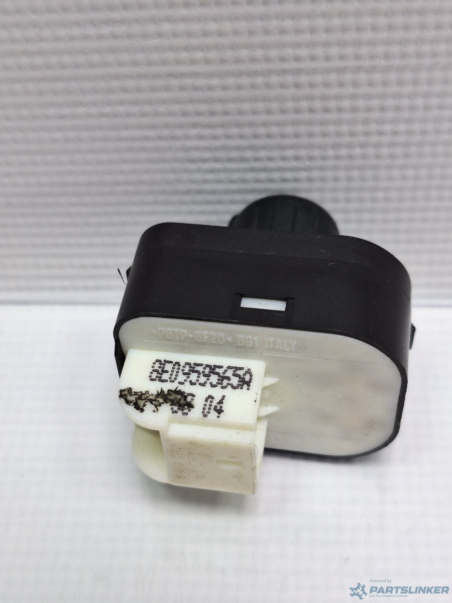Buton reglaj oglinzi cu rabatare AUDI A8 II (4E2, 4E8) [ 2002 - 2010 ] TDI quattro (ASB) 171KW|233HP 8E0959565A