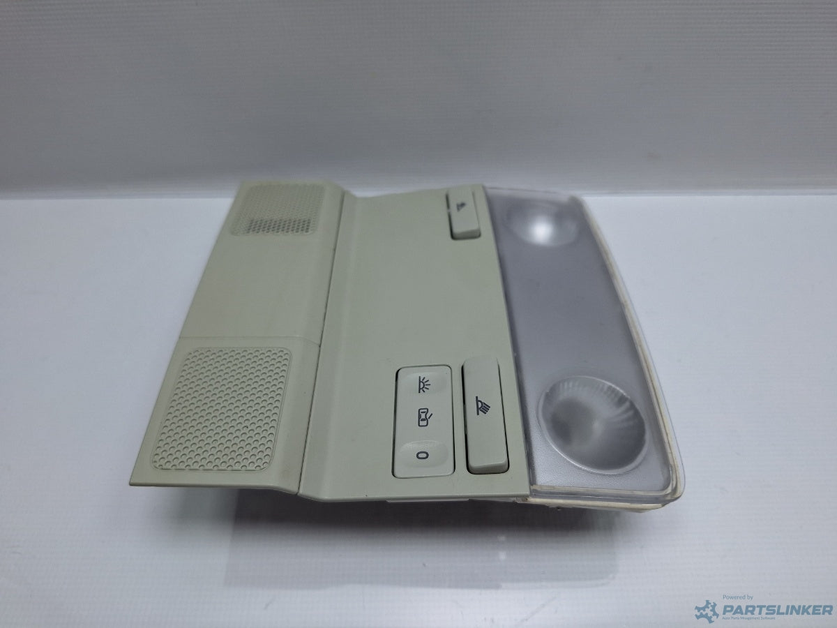 Plafoniera lumini VOLKSWAGEN PASSAT CC (357) [ 2008 - 2012 ] TDI (CBAB, CFFB) 103KW|140HP 1K0947105