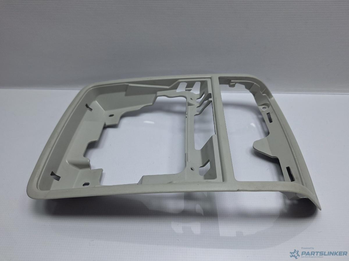 Suport prindere plafoniera lumini VOLKSWAGEN PASSAT CC (357) [ 2008 - 2012 ] TDI (CBAB, CFFB) 103KW|140HP OEM 3C0867489C