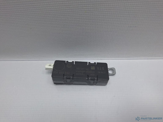 Modul aplificator antena VOLKSWAGEN PASSAT CC (357) [ 2008 - 2012 ] TDI (CBAB, CFFB) 103KW|140HP OEM 3C8035552
