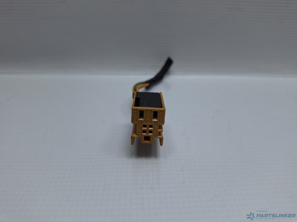 Mufa conector modul confort VOLKSWAGEN PASSAT CC (357) [ 2008 - 2012 ] TDI (CBAB, CFFB) 103KW|140HP 1K0972923A