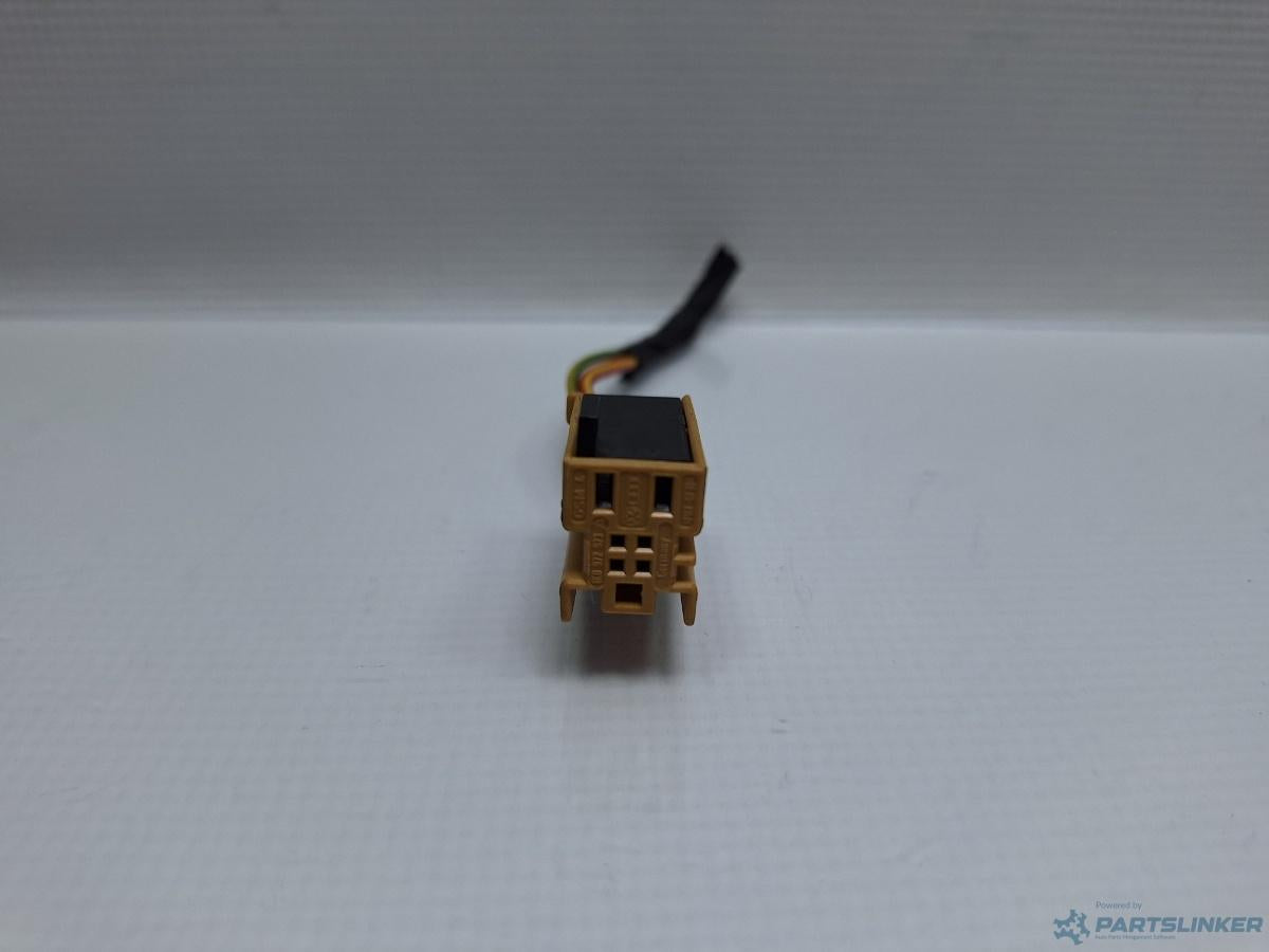 Mufa conector modul confort VOLKSWAGEN PASSAT CC (357) [ 2008 - 2012 ] TDI (CBAB, CFFB) 103KW|140HP OEM 1K0972923A