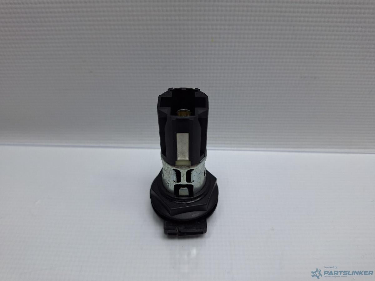 Priza portbagaj VOLKSWAGEN PASSAT CC (357) [ 2008 - 2012 ] TDI (CBAB, CFFB) 103KW|140HP OEM 1J0919309