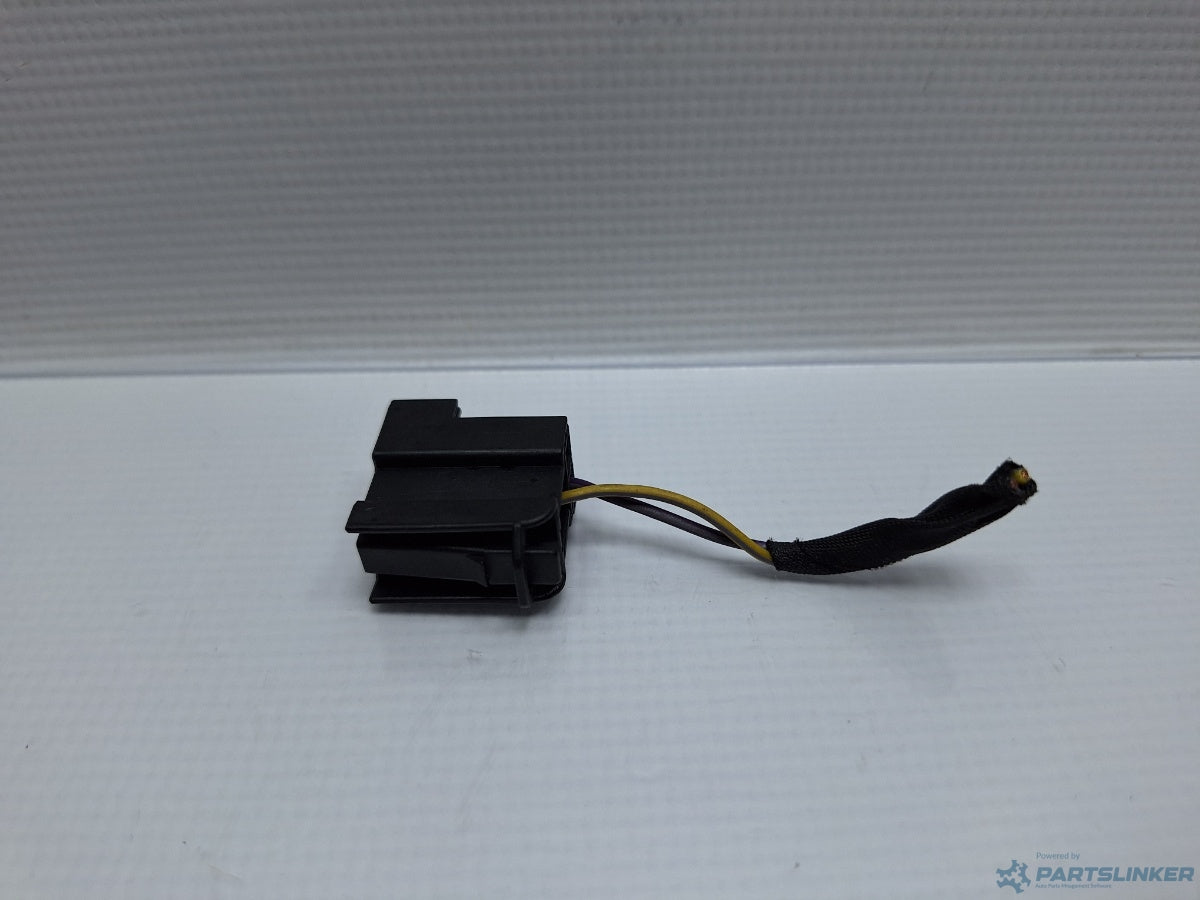 Mufa conector modul confort VOLKSWAGEN PASSAT CC (357) [ 2008 - 2012 ] TDI (CBAB, CFFB) 103KW|140HP 1K0972924