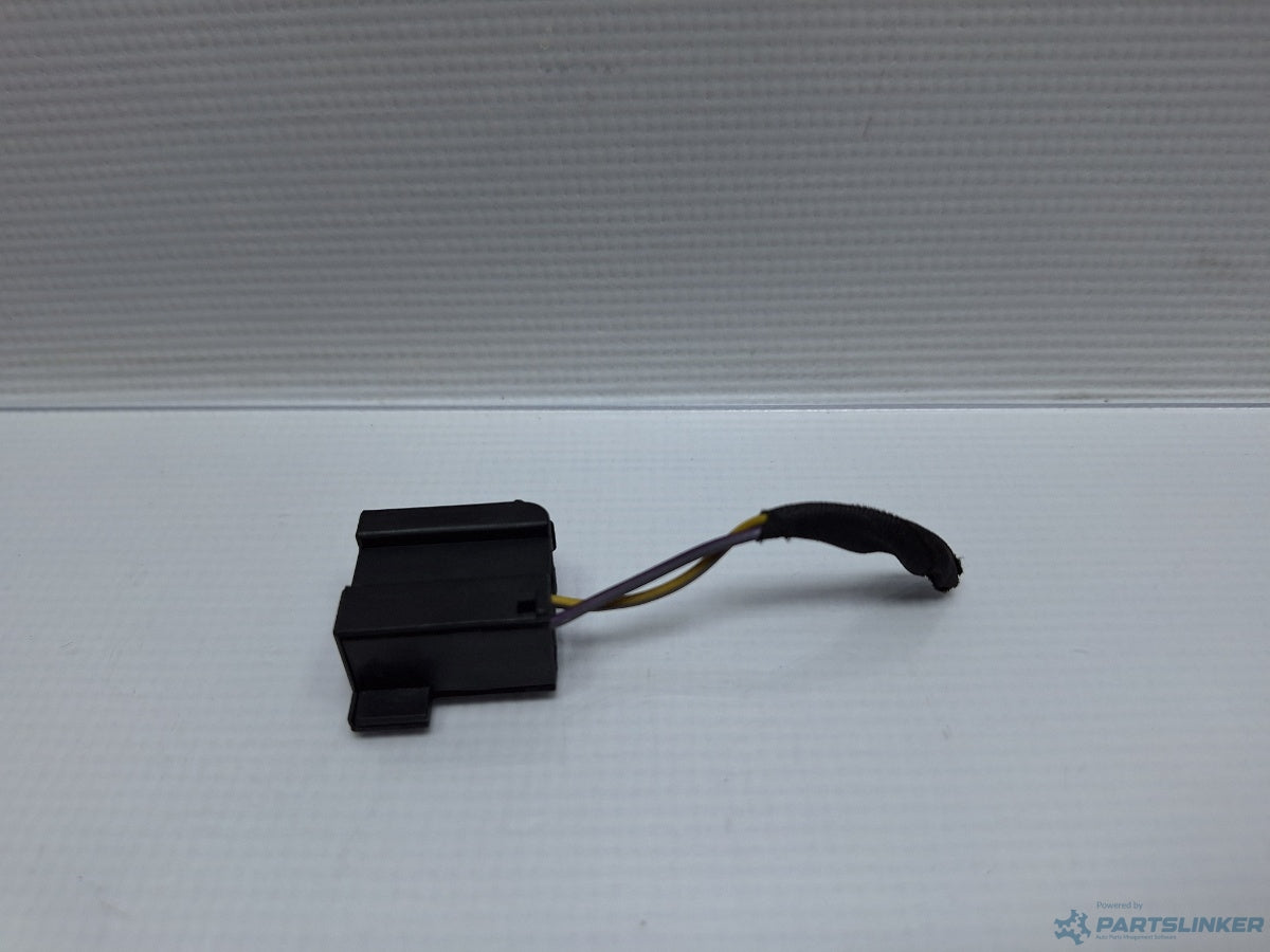 Mufa conector modul confort VOLKSWAGEN PASSAT CC (357) [ 2008 - 2012 ] TDI (CBAB, CFFB) 103KW|140HP 1K0972924