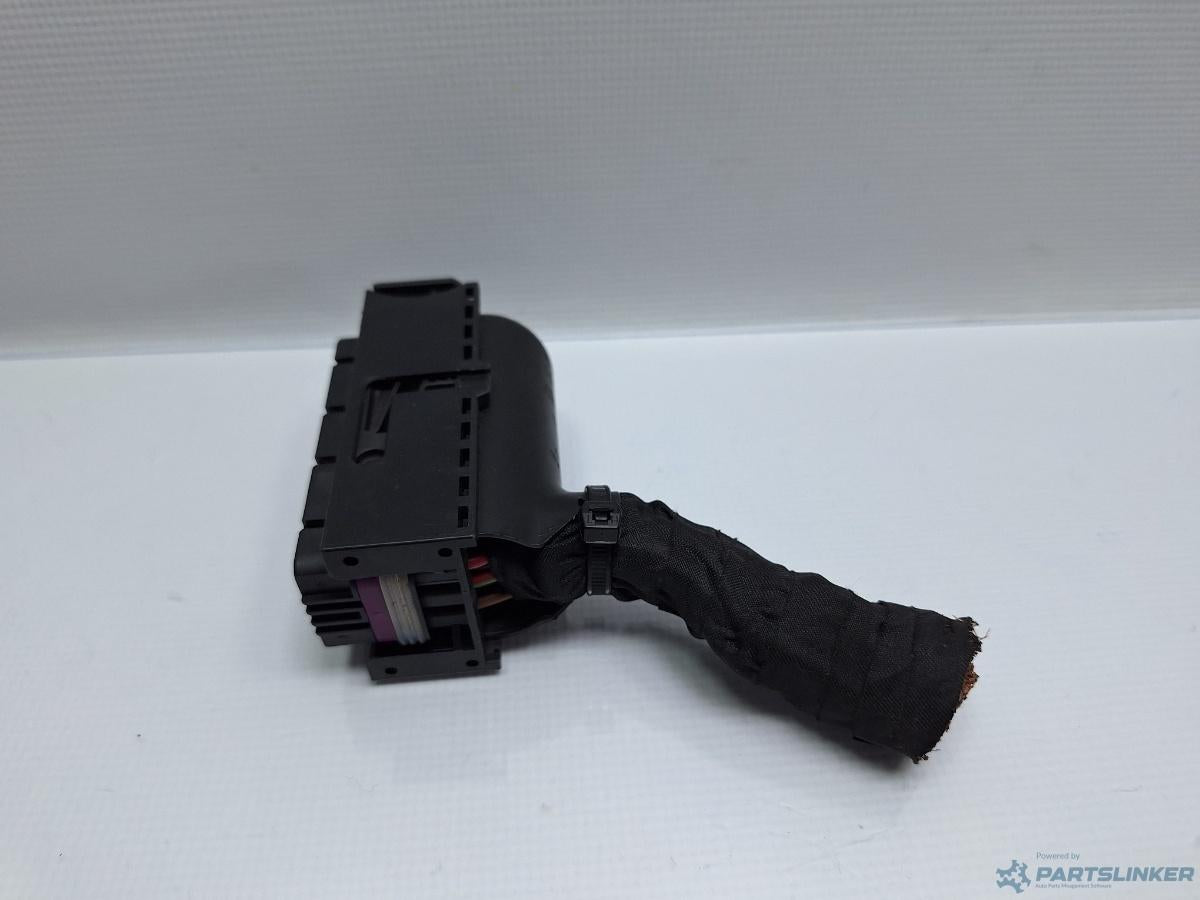 Mufa conector ECU motor VOLKSWAGEN PASSAT CC (357) [ 2008 - 2012 ] TDI (CBAB, CFFB) 103KW|140HP OEM 3C0906385