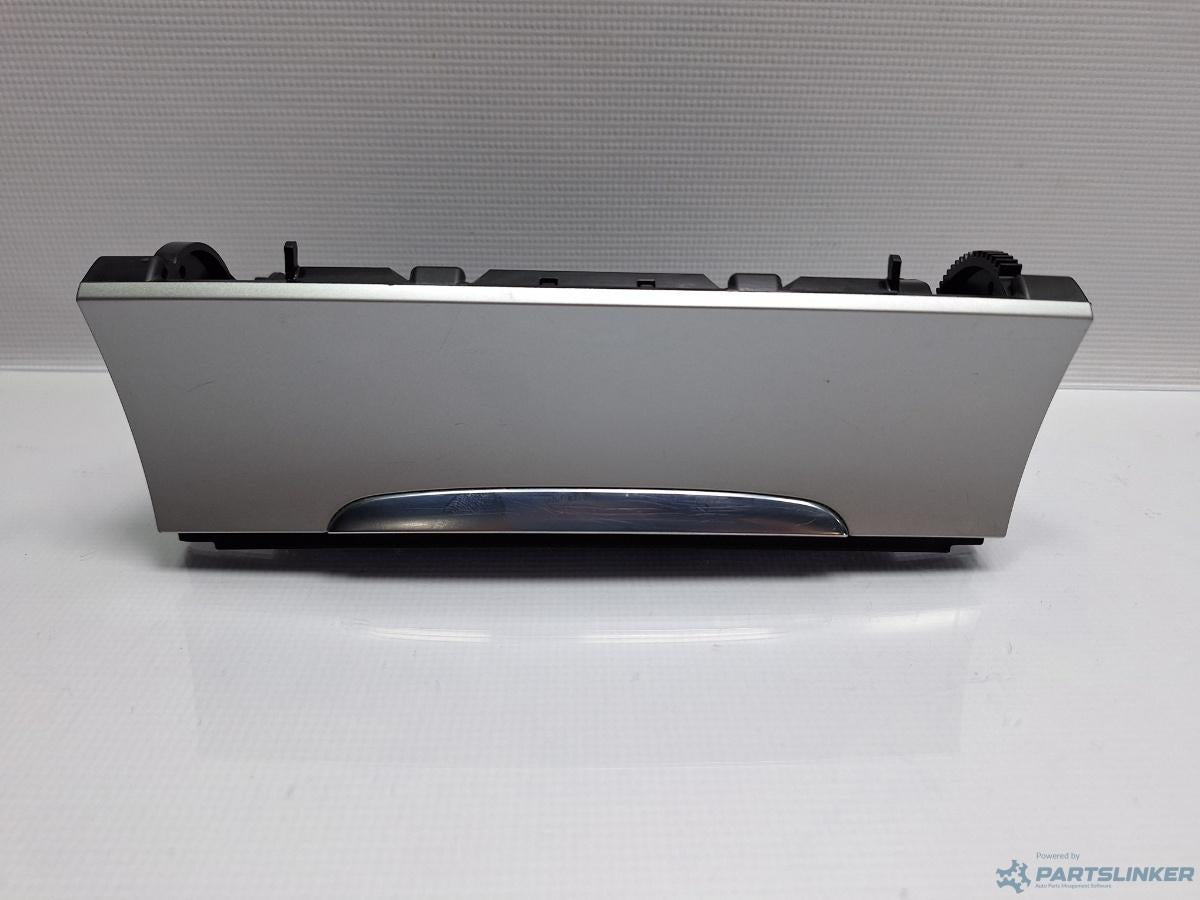 Scrumiera VOLKSWAGEN PASSAT CC (357) [ 2008 - 2012 ] TDI (CBAB, CFFB) 103KW|140HP OEM 3C0863284K