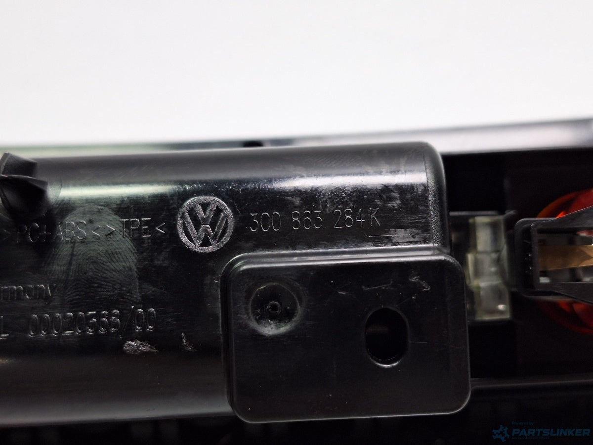 Scrumiera VOLKSWAGEN PASSAT CC (357) [ 2008 - 2012 ] TDI (CBAB, CFFB) 103KW|140HP 3C0863284K