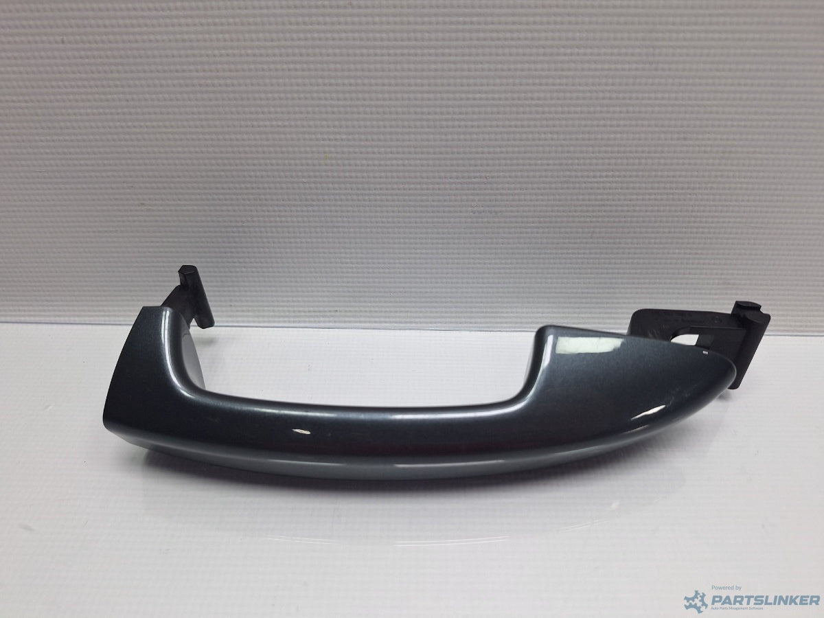 Maner exterior usa dreapta VOLKSWAGEN PASSAT CC (357) [ 2008 - 2012 ] TDI (CBAB, CFFB) 103KW|140HP 3C0837210