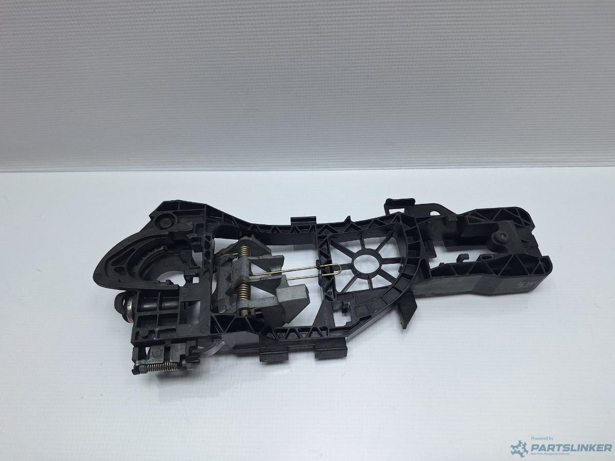 Maner/suport exterior portiera spate stanga VOLKSWAGEN PASSAT CC 357 2008 - 2012 TDI CBAB, CFFB 3C0837885J , 3C8839885