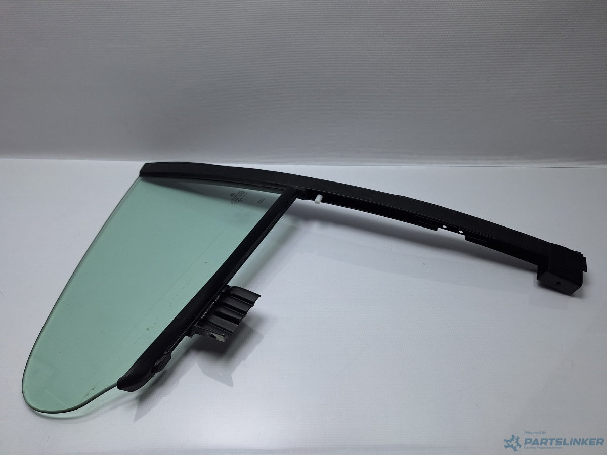 Geam fix lateral usa dreapta spate VOLKSWAGEN PASSAT CC (357) [ 2008 - 2012 ] TDI (CBAB, CFFB) 103KW|140HP  3C8845216