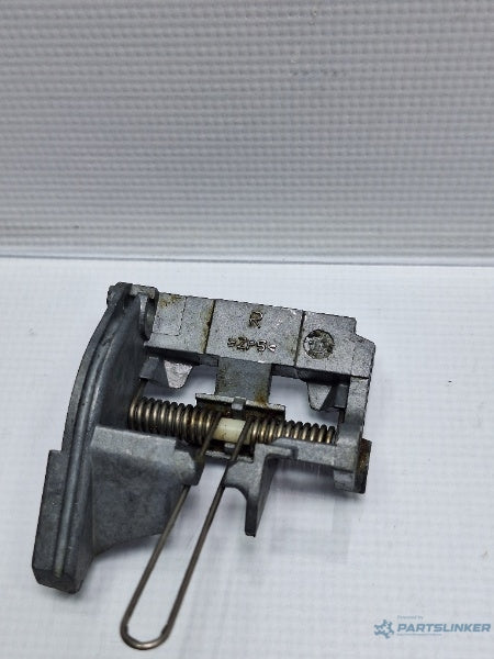 Prindere sufa maner exterior usa dreapta VOLKSWAGEN PASSAT CC (357) [ 2008 - 2012 ] TDI (CBAB, CFFB) 103KW|140HP 3C0837886J , 3C8839886