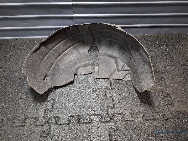 Carenaj roata stanga spate VOLKSWAGEN PASSAT CC (357) [ 2008 - 2012 ] TDI (CBAB, CFFB) 103KW|140HP OEM 3C8810971B
