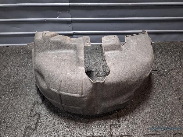 Carenaj roata dreapta spate VOLKSWAGEN PASSAT CC (357) [ 2008 - 2012 ] TDI (CBAB, CFFB) 103KW|140HP OEM 3C8810972B