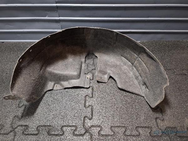 Carenaj roata dreapta spate VOLKSWAGEN PASSAT CC (357) [ 2008 - 2012 ] TDI (CBAB, CFFB) 103KW|140HP OEM 3C8810972B