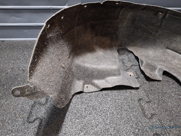 Carenaj roata dreapta spate VOLKSWAGEN PASSAT CC (357) [ 2008 - 2012 ] TDI (CBAB, CFFB) 103KW|140HP 3C8810972B