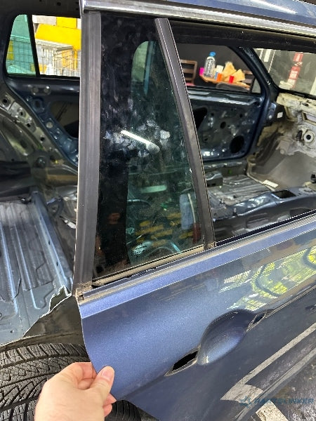 Geam fix portiera dreapta spate VOLKSWAGEN PASSAT B8 Variant (3G5) [ 2014 - > ]  43R-011090