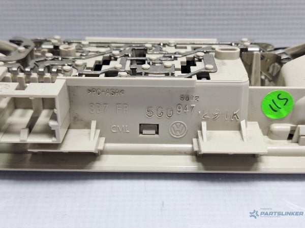 Plafoniera lumini pasageri VOLKSWAGEN PASSAT Variant (3G5) [ 2014 - > ] TDI (CRLB, DBGA, DFGA) 110KW|150HP 5G0947291K