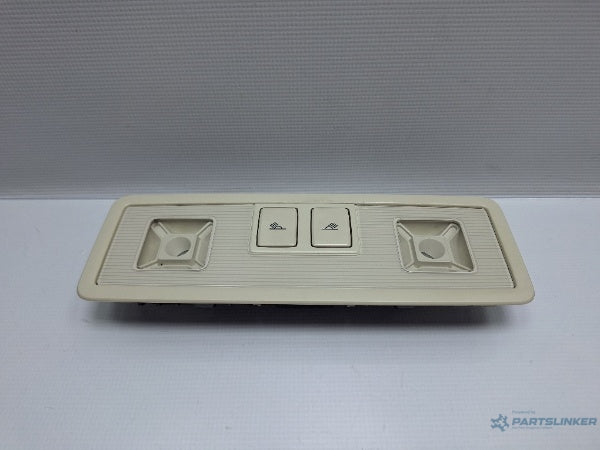 Plafoniera lumini pasageri VOLKSWAGEN PASSAT Variant (3G5) [ 2014 - > ] TDI (CRLB, DBGA, DFGA) 110KW|150HP 5G0947291K