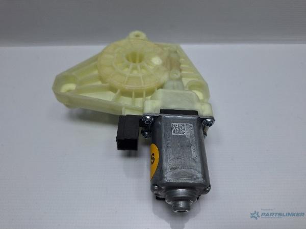 Motoras macara geam dreapta spate VOLKSWAGEN PASSAT Variant (3G5) [ 2014 - > ] TDI (CRLB, DBGA, DFGA) 110KW|150HP OEM 5Q4959802D
