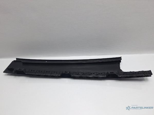 Ornament usa stanga spate VOLKSWAGEN PASSAT Variant (3G5) [ 2014 - > ] TDI (CRLB, DBGA, DFGA) 110KW|150HP OEM 3G0839901N