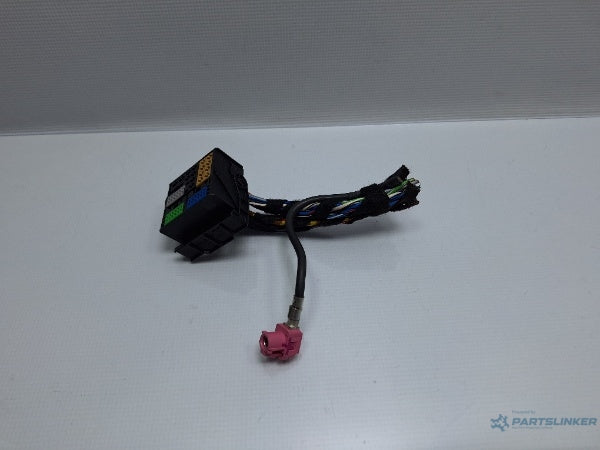 Mufa conector unitate media VOLKSWAGEN PASSAT Variant (3G5) [ 2014 - > ] TDI (CRLB, DBGA, DFGA) 110KW|150HP 8X0035444