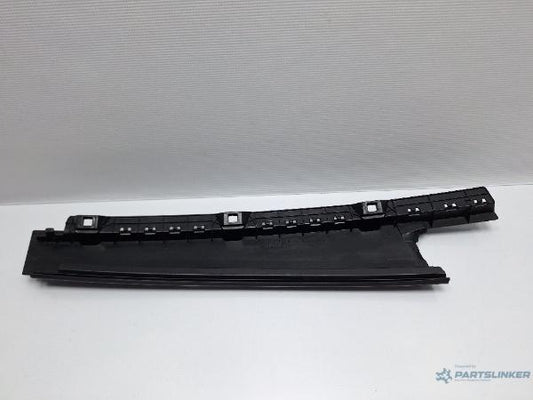 Ornament usa dreapta spate VOLKSWAGEN PASSAT Variant (3G5) [ 2014 - > ] TDI (CRLB, DBGA, DFGA) 110KW|150HP OEM 3G0839902N