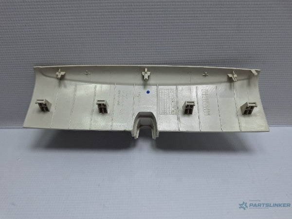 Ornament plafon oglinda retrovizoare VOLKSWAGEN PASSAT Variant (3G5) [ 2014 - > ] TDI (CRLB, DBGA, DFGA) 110KW|150HP 3G0867927A