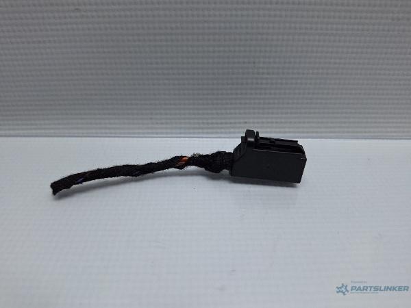 Mufa conector 6 pini VOLKSWAGEN PASSAT Variant (3G5) [ 2014 - > ] TDI (CRLB, DBGA, DFGA) 110KW|150HP OEM 4D0971636