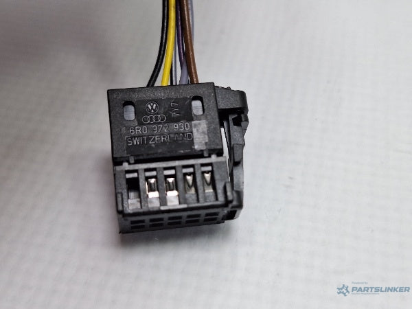 Mufa conector 10 pini VOLKSWAGEN PASSAT Variant (3G5) [ 2014 - > ] TDI (CRLB, DBGA, DFGA) 110KW|150HP 6R0972930