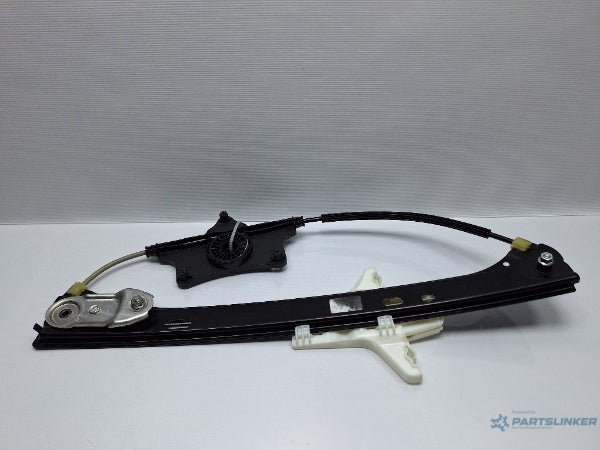 Macara geam stanga spate VOLKSWAGEN PASSAT Variant (3G5) [ 2014 - > ] TDI (CRLB, DBGA, DFGA) 110KW|150HP 3G9839461B