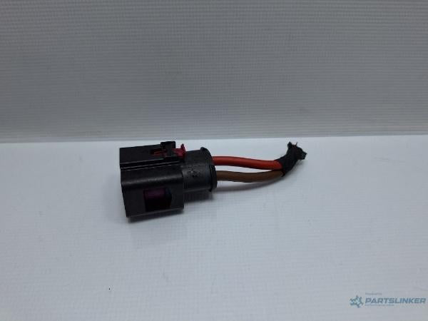 Mufa conector caseta de directie VOLKSWAGEN PASSAT Variant (3G5) [ 2014 - > ] TDI (CRLB, DBGA, DFGA) 110KW|150HP OEM 5Q0971955