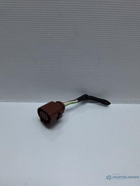Mufa conector 6 pini VOLKSWAGEN PASSAT Variant (3G5) [ 2014 - > ] TDI (CRLB, DBGA, DFGA) 110KW|150HP OEM 4H0973713A