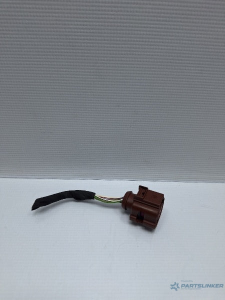 Mufa conector 6 pini VOLKSWAGEN PASSAT Variant (3G5) [ 2014 - > ] TDI (CRLB, DBGA, DFGA) 110KW|150HP 4H0973713A