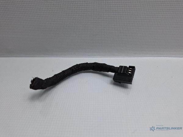Mufa conector 6 pini VOLKSWAGEN PASSAT Variant (3G5) [ 2014 - > ] TDI (CRLB, DBGA, DFGA) 110KW|150HP OEM 3G0972704