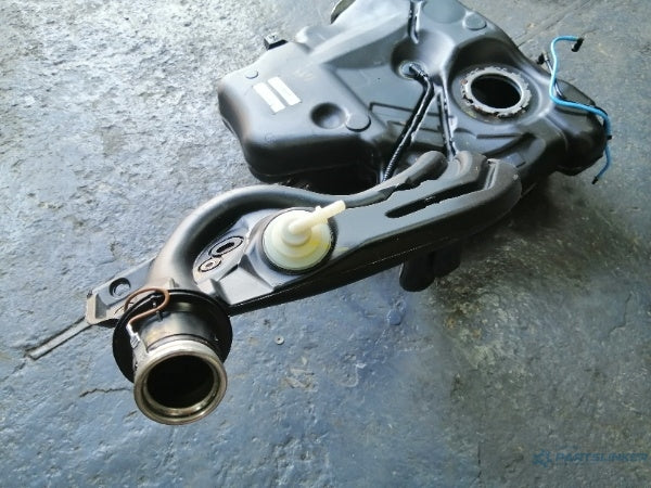 Rezervor combustibil VOLKSWAGEN GOLF VI Variant (AJ5) [ 2009 - 2013 ] TDI (CAYC) 77KW|105HP 1K0201022GM