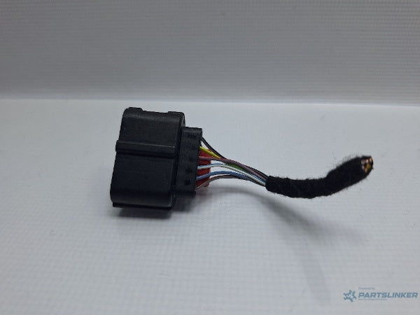 Mufa conector 6 pini VOLKSWAGEN PASSAT Variant (3G5) [ 2014 - > ] TDI (CRLB, DBGA, DFGA) 110KW|150HP 8K0973706