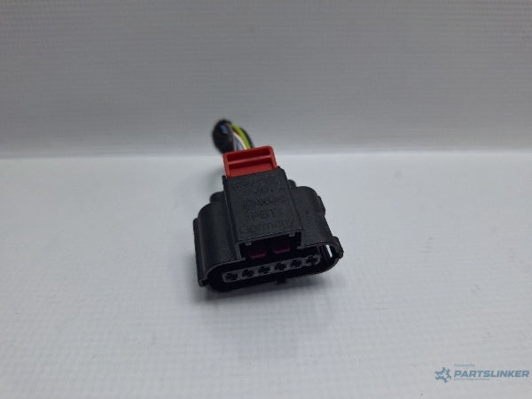 Mufa conector 6 pini VOLKSWAGEN PASSAT Variant (3G5) [ 2014 - > ] TDI (CRLB, DBGA, DFGA) 110KW|150HP 8K0973706
