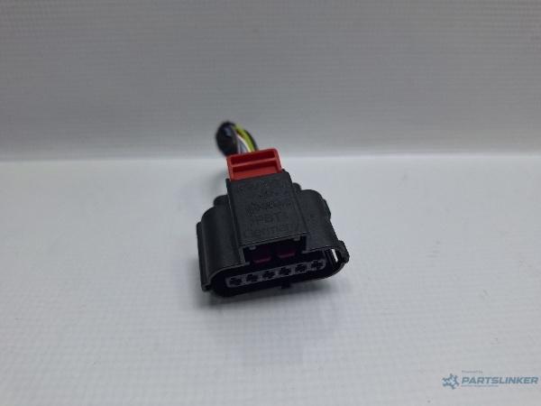 Mufa conector 6 pini VOLKSWAGEN PASSAT Variant (3G5) [ 2014 - > ] TDI (CRLB, DBGA, DFGA) 110KW|150HP OEM 8K0973706