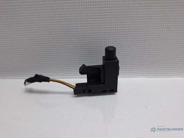 Senzor pedala de ambreiaj VOLKSWAGEN PASSAT Variant 3G5 2014 - > TDI CRLB, DBGA, DFGA 1J0947561