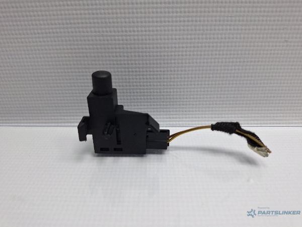 Senzor pedala de ambreiaj VOLKSWAGEN PASSAT Variant 3G5 2014 - > TDI CRLB, DBGA, DFGA 1J0947561