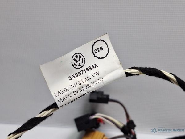 Instalatie usa dreapta spate VOLKSWAGEN PASSAT Variant (3G5) [ 2014 - > ] TDI (CRLB, DBGA, DFGA) 110KW|150HP OEM 3G0971694A